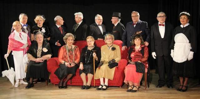 Foto de grup dels actors de 'Gente bien'