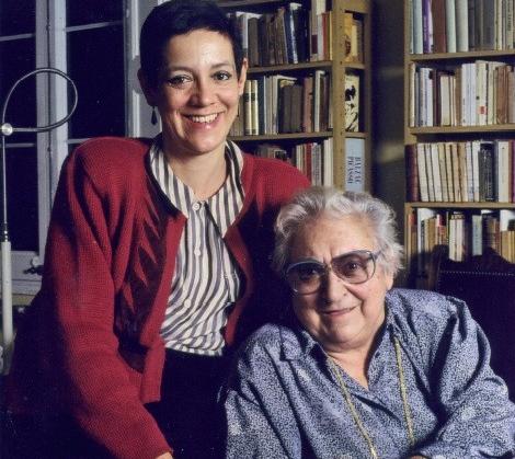 Pilar Aymerich va fotografiar juntess M. A. Capmany i Montserrat Roig