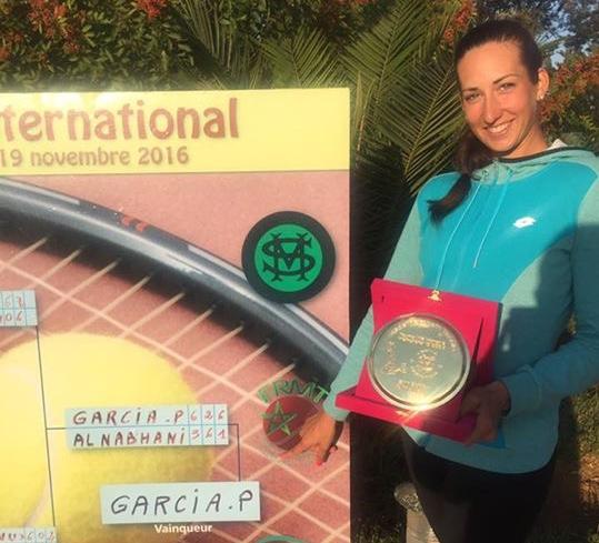 Georgina Garcia amb el trofeig de Rabat.