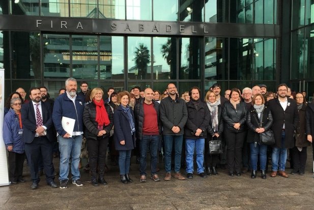 Foto de família de la inauguració de la Fira d'FP_617x412
