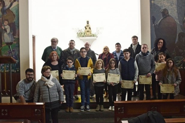 Els pessebristes guardonats presents a la cerimònia_617x412