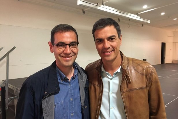 Ignasi Giménez amb el candidat socialista Pedro Sánchez_617x412