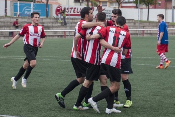 Els jugadors de la UE Castellar celebrant el gol de Jairo Díaz_617x412