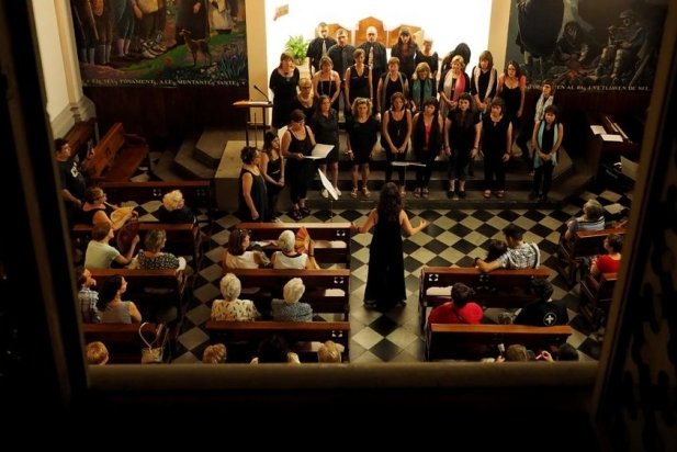 Un concert del Cor de Gospel de l'EMM a la Capella de Montserrat (_617x412