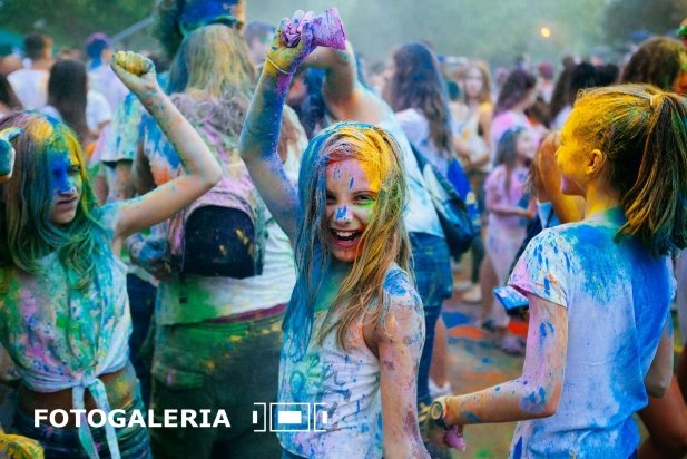 Holi Colours portada_617x412