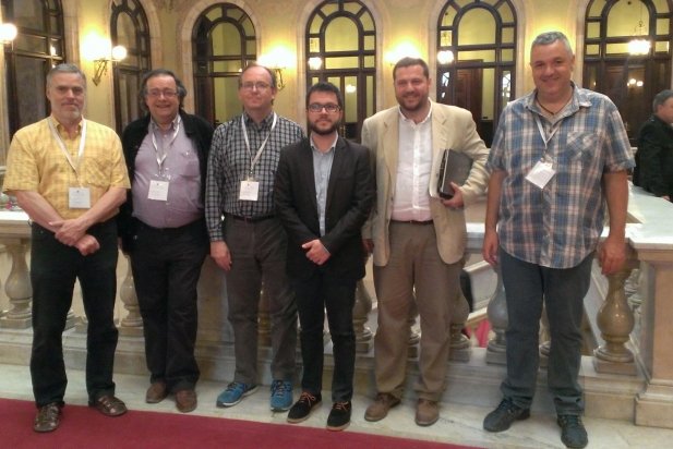 Membres del grup parlamentari d'ERC amb integrants de la secció local_617x412