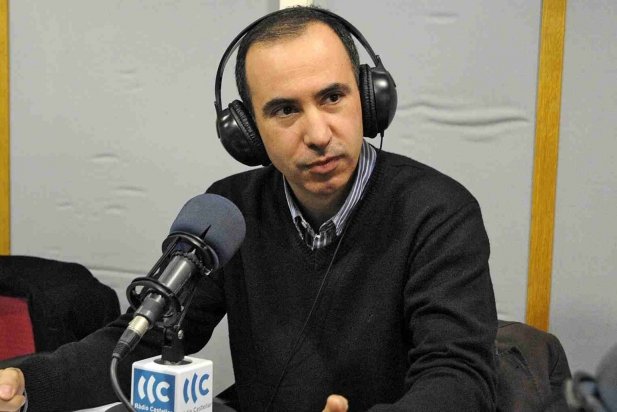 Carlos Corcuera durant l'entrevista al magazín DOTZE_617x412