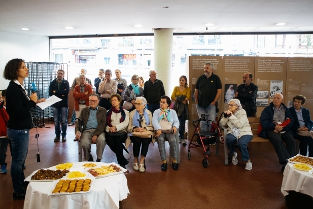 Una cinquantena de persones es van aplegar per assistir a la inauguració / Q. Pascual