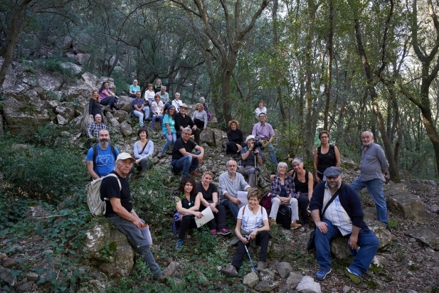 Foto de grup dels participants a la ruta poètica de Joan Arús. Q. Pascual