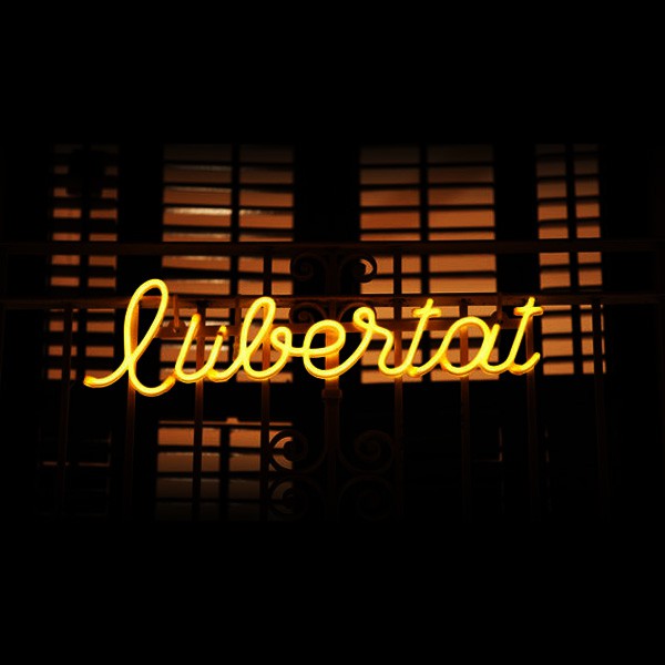 Els textos aspirants han de contenir la paraula "llibertat".