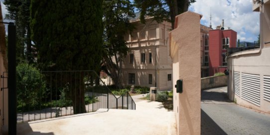 El nou accés als Jardins del Palau Tolrà des del carrer Sant Josep