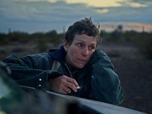 Frances McDormand protagonitza 'Nomadland'.