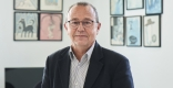 El castellarenc, Joan Martí, director de l’Hospital Parc Taulí, al seu despatx  || Q.  PASCUAL