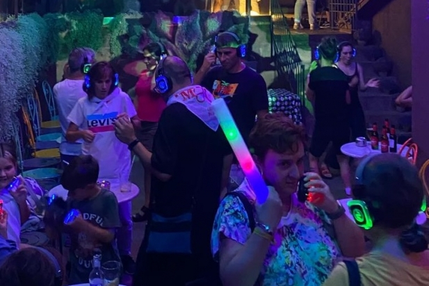 disco_617x412