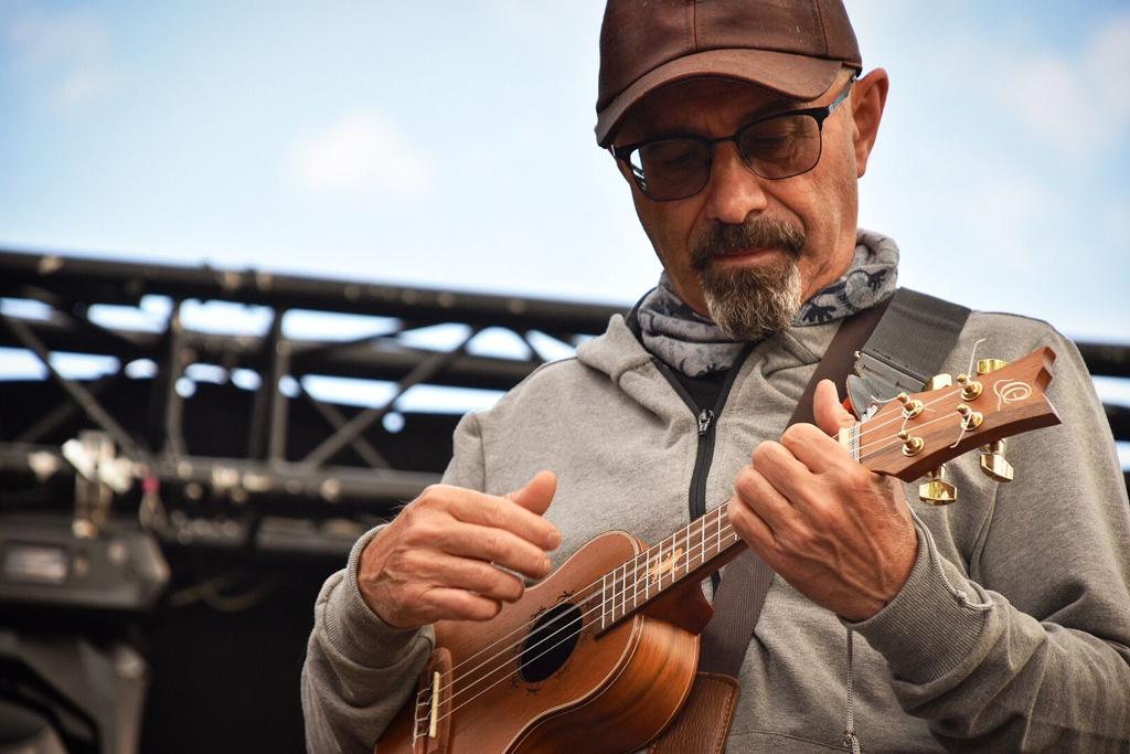 El músic David Torras firma l'article d'homenatge a Gato Pérez. 