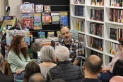 Badal va fer petit l’espai de la Centraleta en la presentació dels seus nous llibres. || J. Melgarejo
