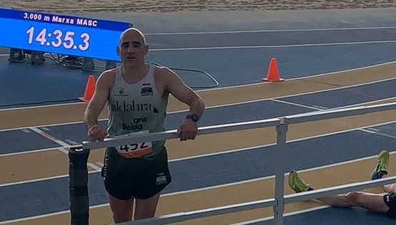 Josep Obrador a la pista coberta d'atletisme de Sabadell  