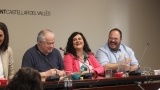 Els regidors Pepe González i Dani Pérez, amb la regidora Joana Borrego, durant el ple de comiat de mandat - R.GÓMEZ