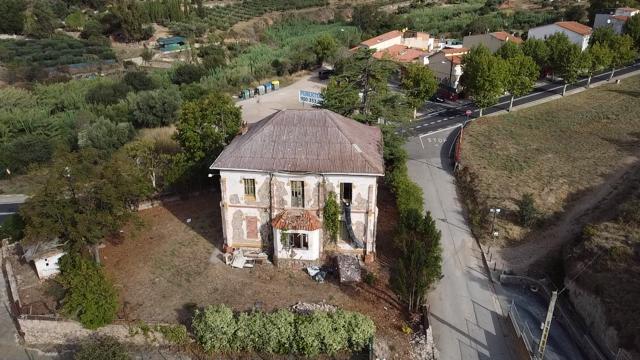 Una imatge aèria de la Torre del Pont, a tocar de la C-1415a abans de travessar el pont en direcció a Terrassa