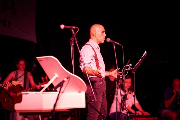 L'actuació de l'Orchestra Fireluche