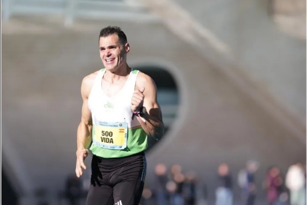 Xavi Planas disputant la Marató de València ||CAC
