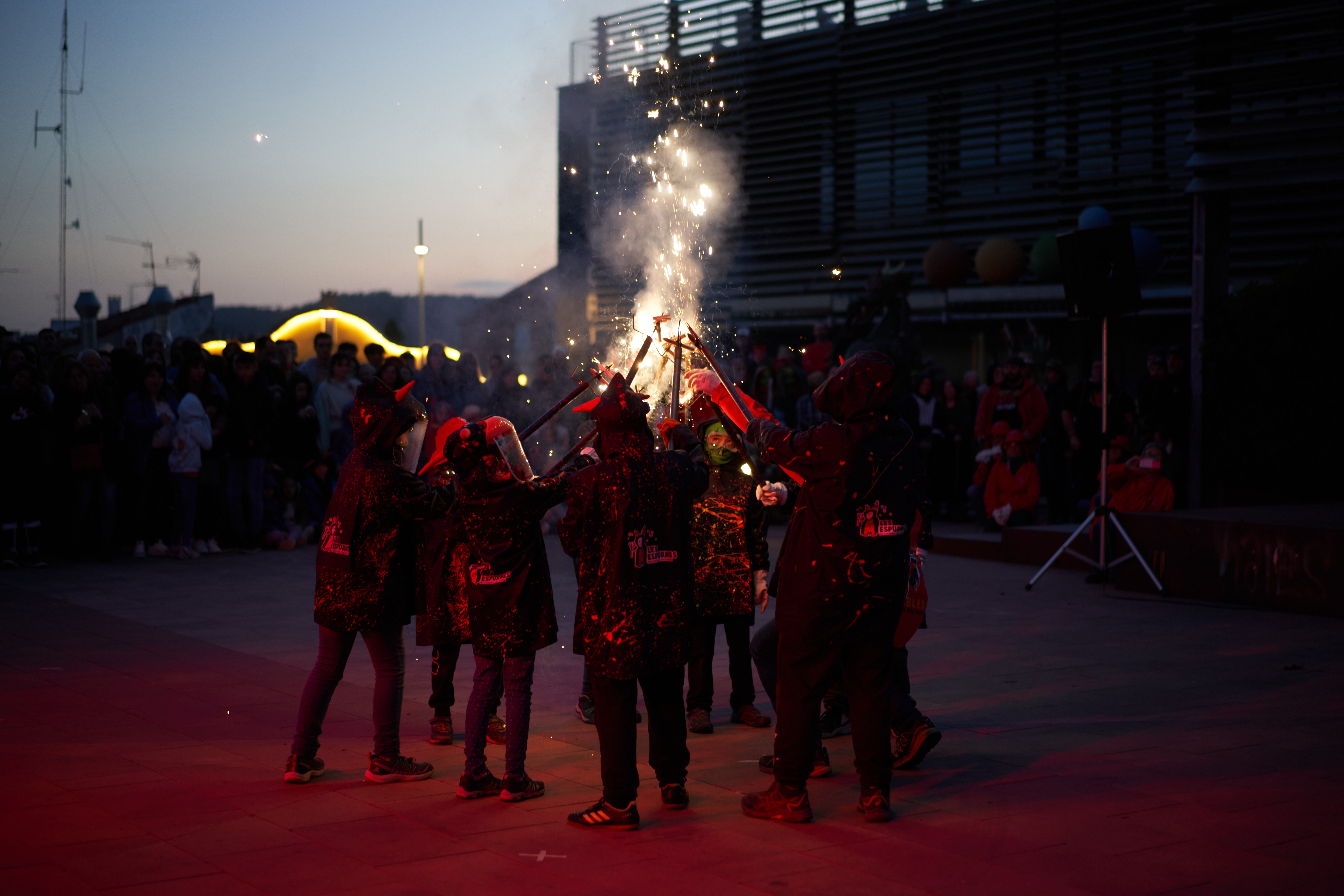 Les espurnes del diables de l'ETC també van tenir el seu protagonisme durant el relat de la llegenda de la Víbria