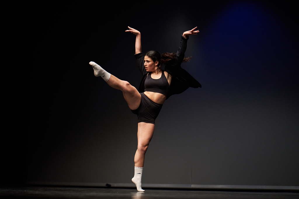 La castellarenca Lola Coma va estrenar la seva primera coreografia. || Q. P.