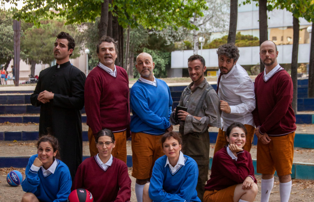 Els membres de la companyia Parking Shakespeare reinventen ‘Ricard III’. || CEDIDA