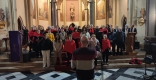 Fusió de la Coral Xiribec amb les diverses corals del Cor Sant Esteve en la part final del concert de Nadal || q. pascual