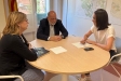 Trobada entre el president del Consell Comarcal, Xavier Garcés, i l'alcaldessa de Castellar del Vallès, Yolanda Rivera