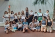 Lalcaldessa, Yolanda Rivera, i de la regidora d’Educació, Infància i Joventut, Anna Riera, amb els membres del Consell d'Infants
