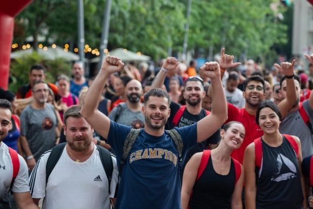 Els participants a la caminada al moment de sortir | Cedida