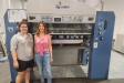 Sandra i Sheila Garcia, responsables de l’empresa Cachiman Gràfic, ubicada al polígon de Can Carner