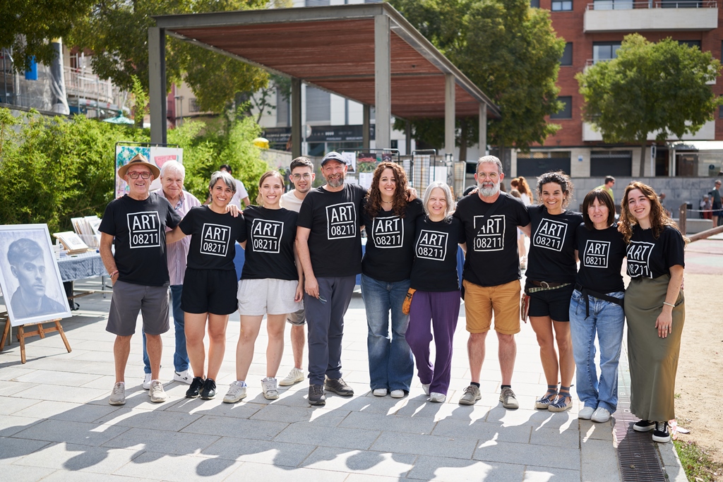 Alguns dels artistes del col·lectiu Art_08211 que es van presentar per Festa Major. || Q. P. Alguns dels artistes del col·lectiu Art_08211 que es van presentar per Festa Major. || Q. P.