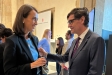 L'alcaldessa de Castellar, Yolanda Rivera, amb el president de la Generalitat, Salvador Illa