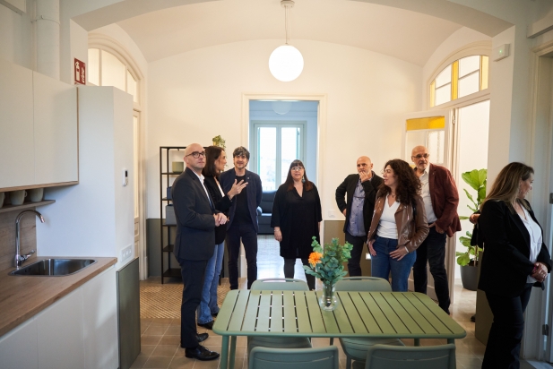 Cares conegudes a una de les visites guiades | Q.Pascual