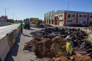 Aspecte de les obres de la rotonda durant aquesta setmana. || A. San Andrés