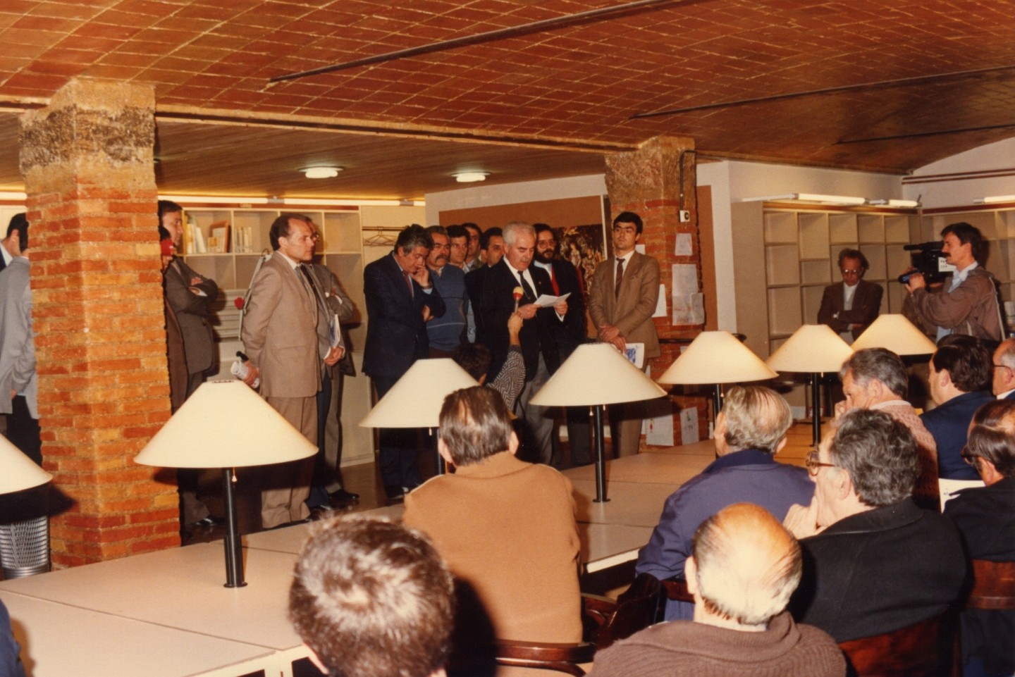Inauguració de la Biblioteca Municipal Antoni Tort, el 1985_1440x961 Inauguració de la Biblioteca Municipal Antoni Tort, el 1985_1440x961