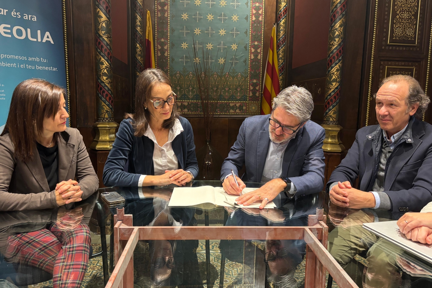 07   Fons de solidaritat Veolia i Ajuntament de Castellar del Vallès_1440x961