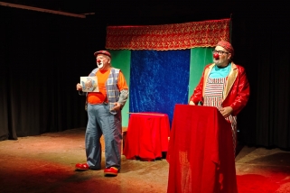 Gabi Ruiz i Sergi Gil protagonitzen ‘Muacs, petons de pallasso’. || CEDIDA