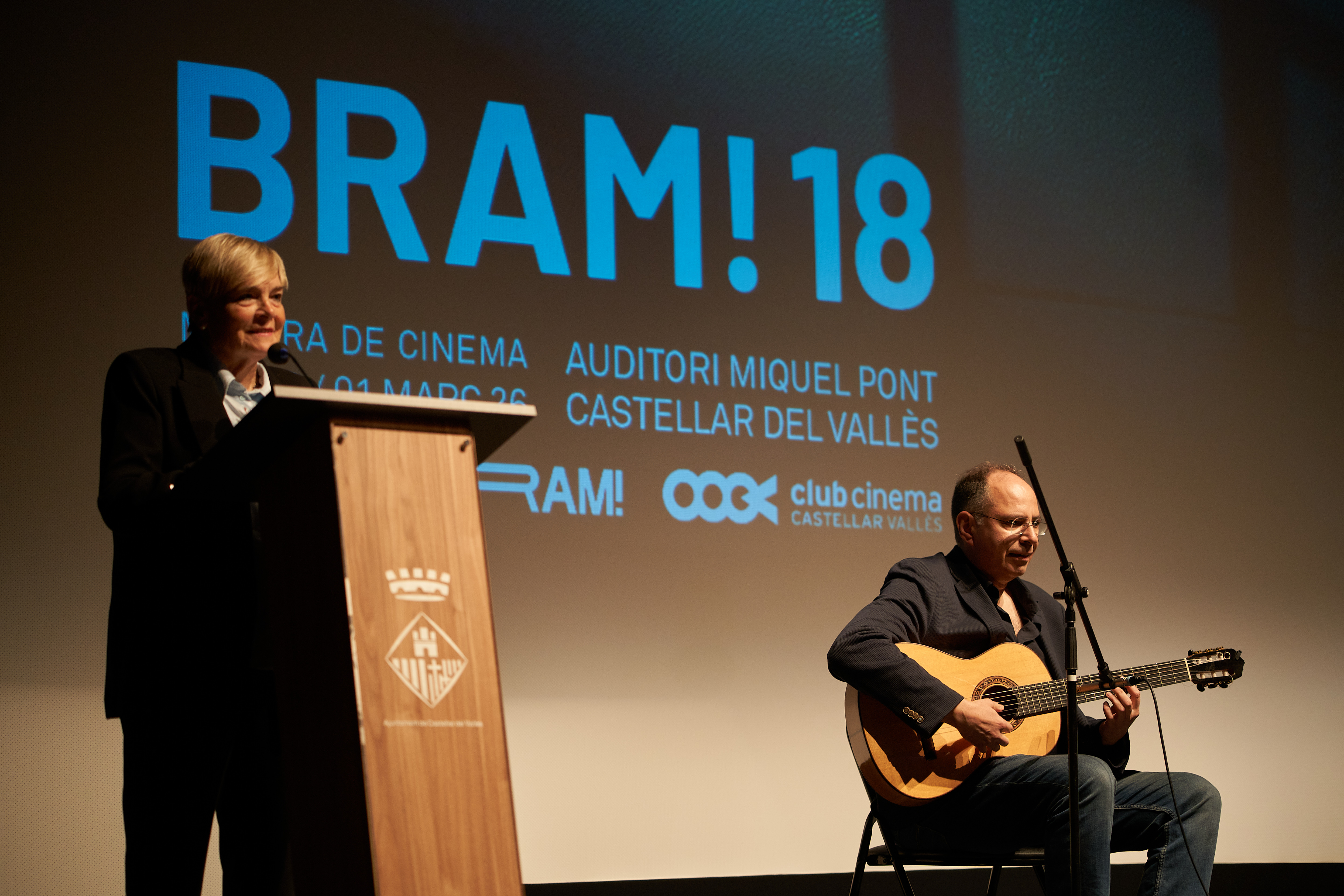Carmina Ferreres i Joaquín Teruel van oferir una actuació poètica a l'inici de la sessió del BRAM! de 'Lorca en la Habana'. || Q. P.