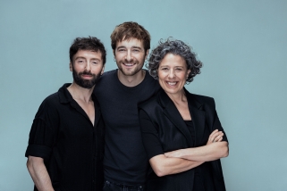 Equip de l’obra ‘Honestedat’: Dafnis Balduz (actor), Francesc Cuéllar (autor i director) i Míriam Iscla (actriu). || CEDIDA
