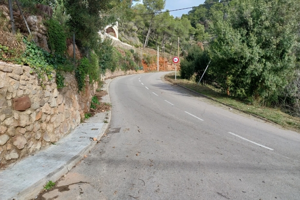 A El Balcó, un dels carrers que s’asfaltaran íntegrament és el carrer del Cim