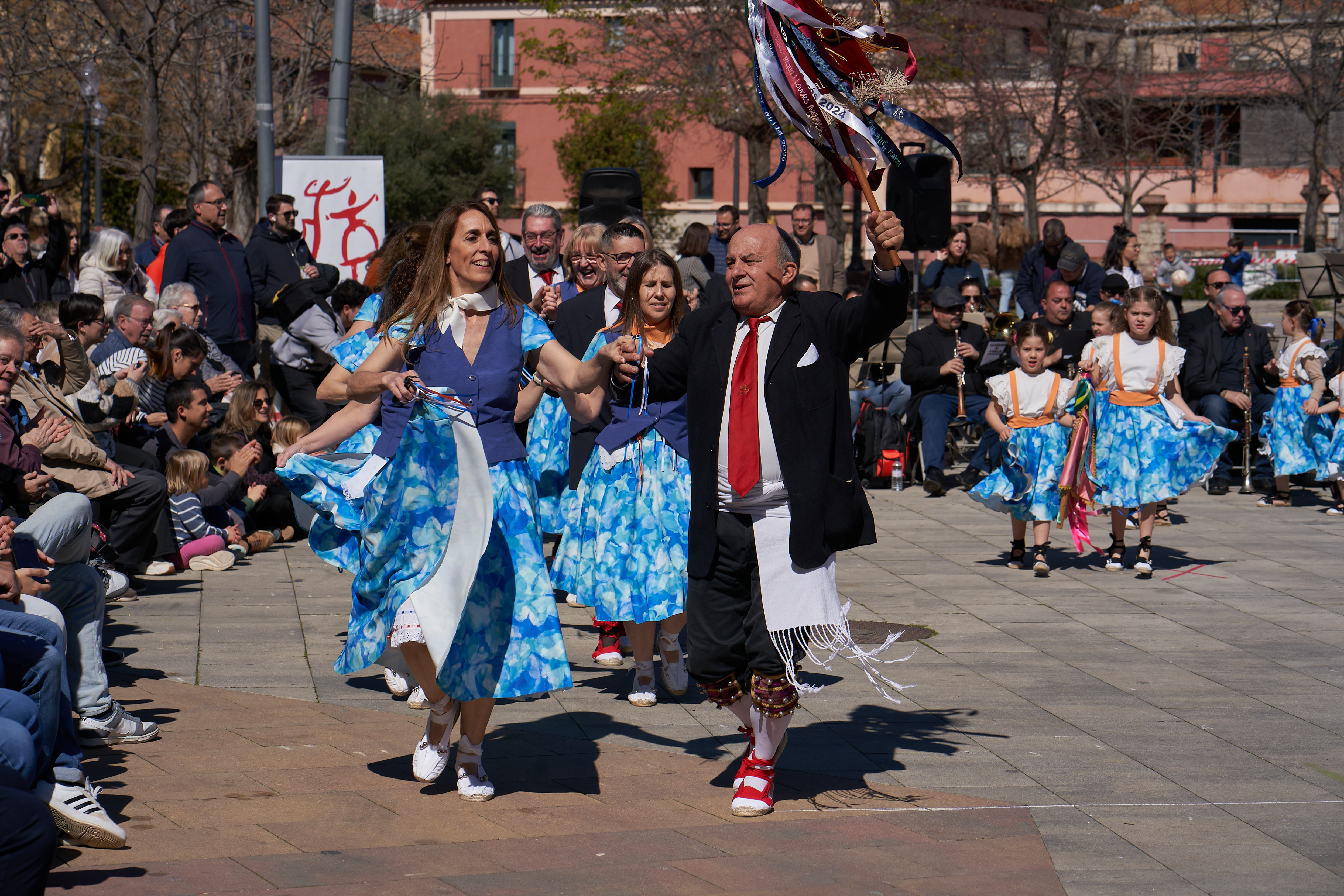 Moment de la ballada del Ball de Gitanes de Castellar. || Q. P.