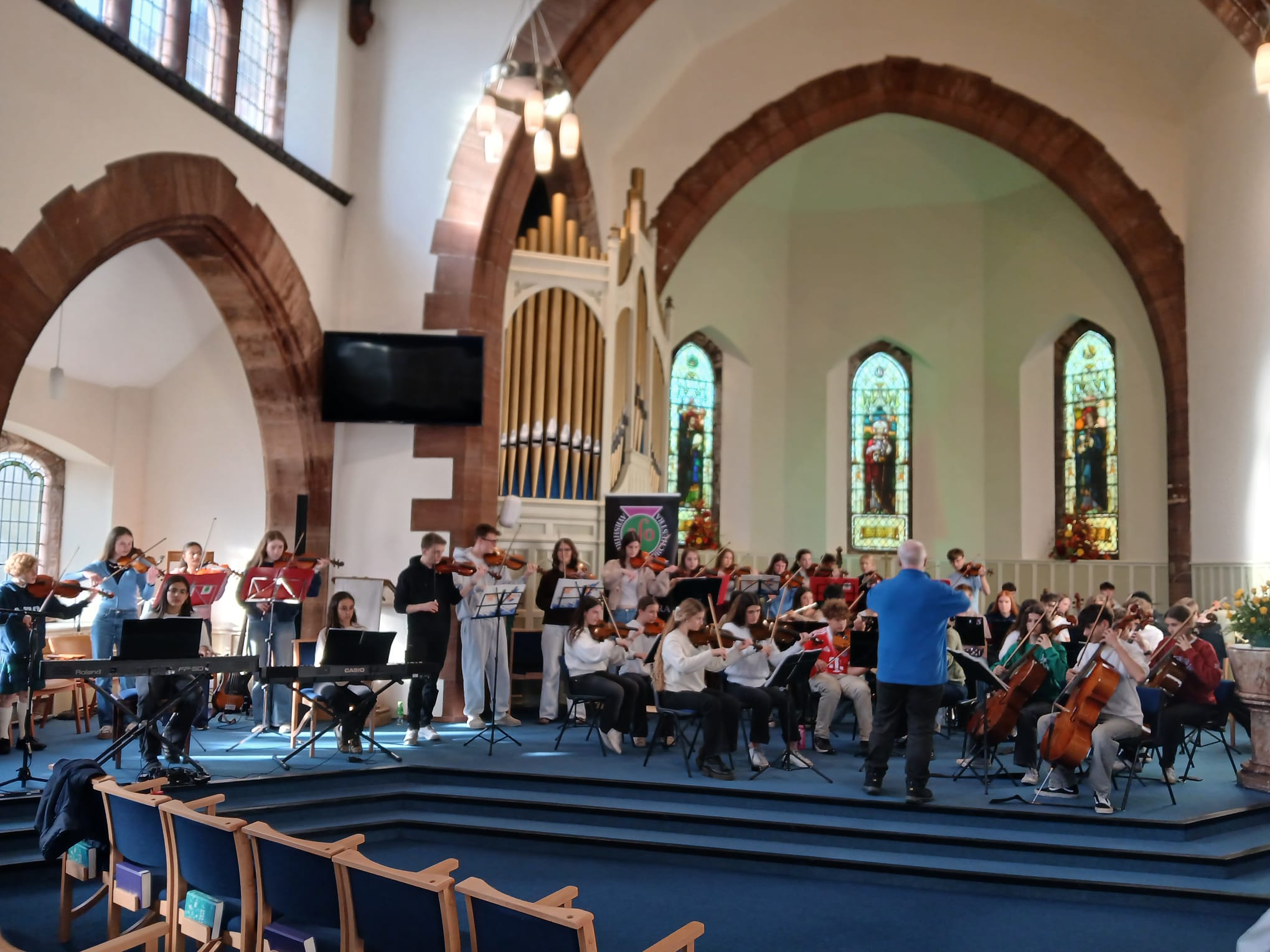 Assaig dels joves músics a Escòcia. || CEDIDA