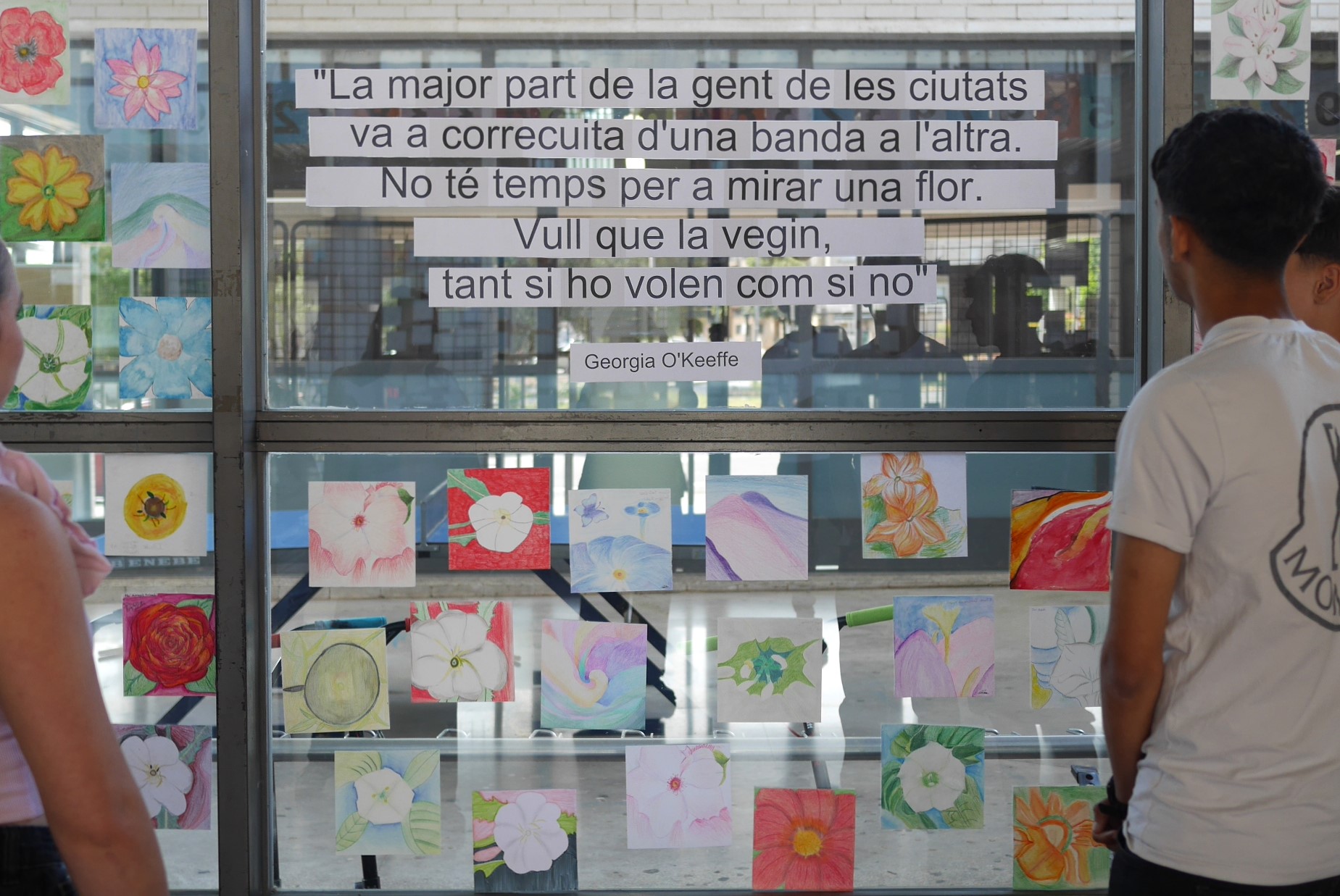 Els alumnes de Batxillerat Artístic i els alumnes de la matèria d'Educació Plàstica, Visual i Audiovisual, han reinterpretat l'obra de la icònica pintora nord-americana, culminant amb una exposició interdisciplinar. 