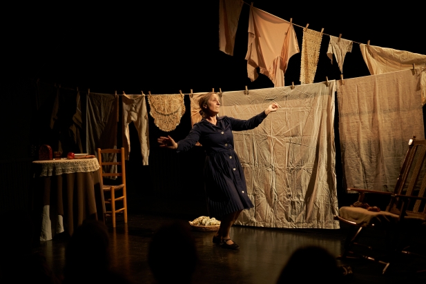 Moment de l'espectacle 'Iaia, memòria històrica'