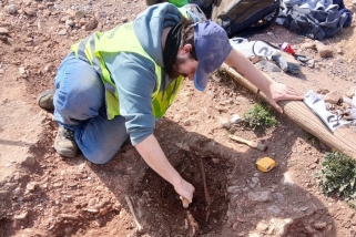 Treballs arqueològics durant el procés d’excavació de les restes