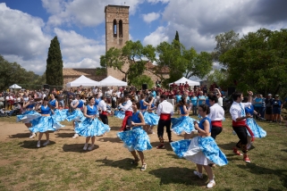 Castellar Vell es va omplir de música, colors i alegria.