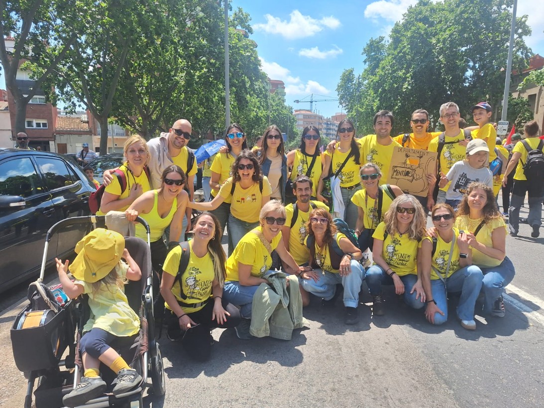 Un grup de docents castellarencs a Sabadell. Un grup de docents castellarencs a Sabadell.